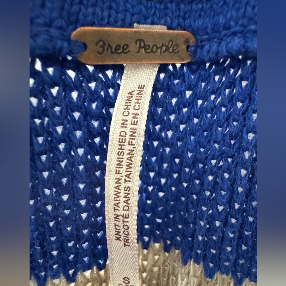 Free People Cobalt Combo Off-Shoulder Woman’s Sweater New With Tags - Picture 3 of 7
